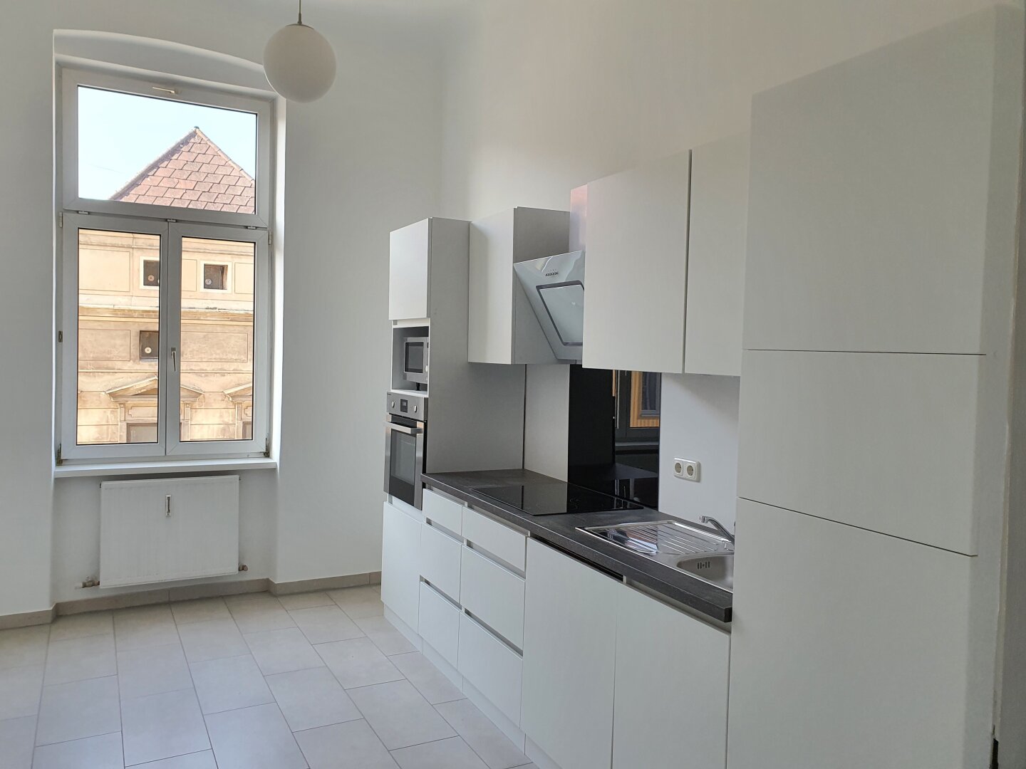 MIETE! Charmante 2-Zimmer-Dachgeschoßwohnung in top Lage in 4400 Steyr