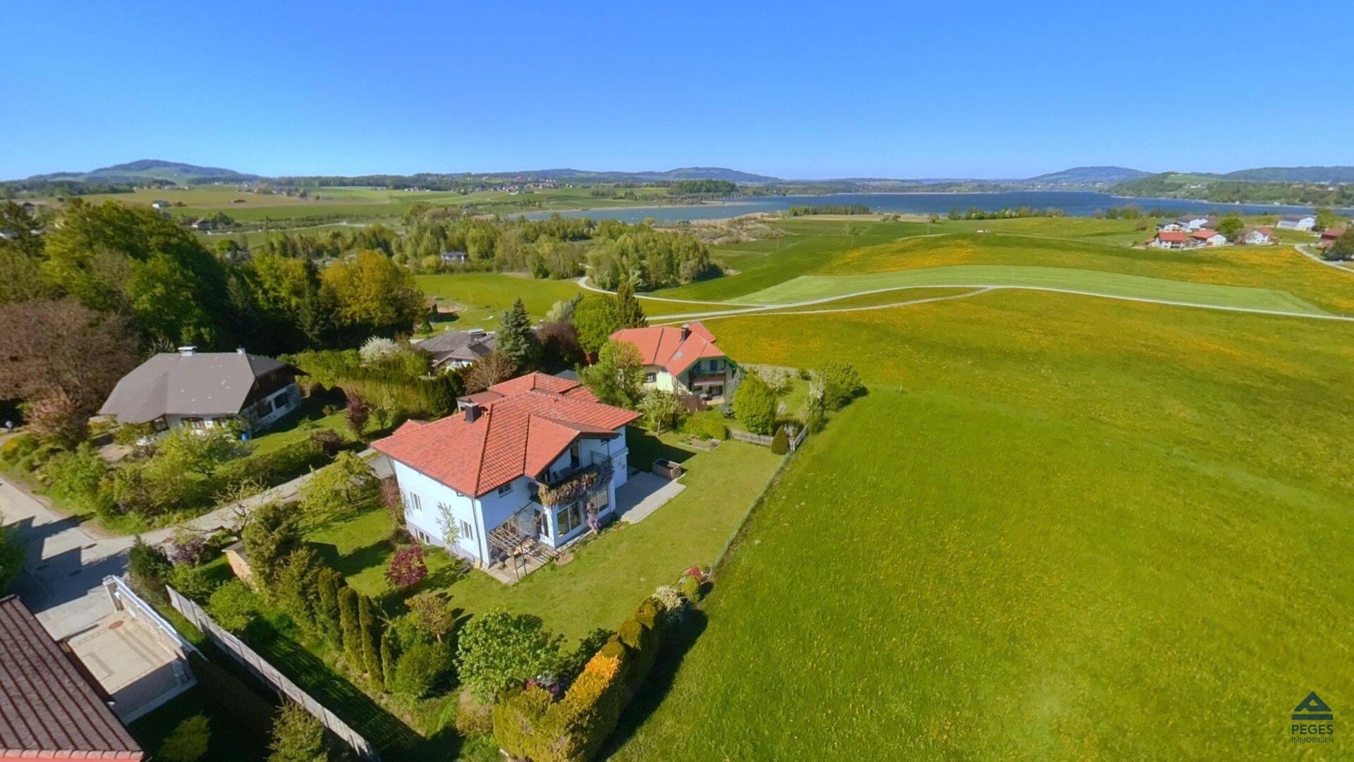 Einzigartige Wohlfühloase mit Sauna und Weitblick - Wallersee