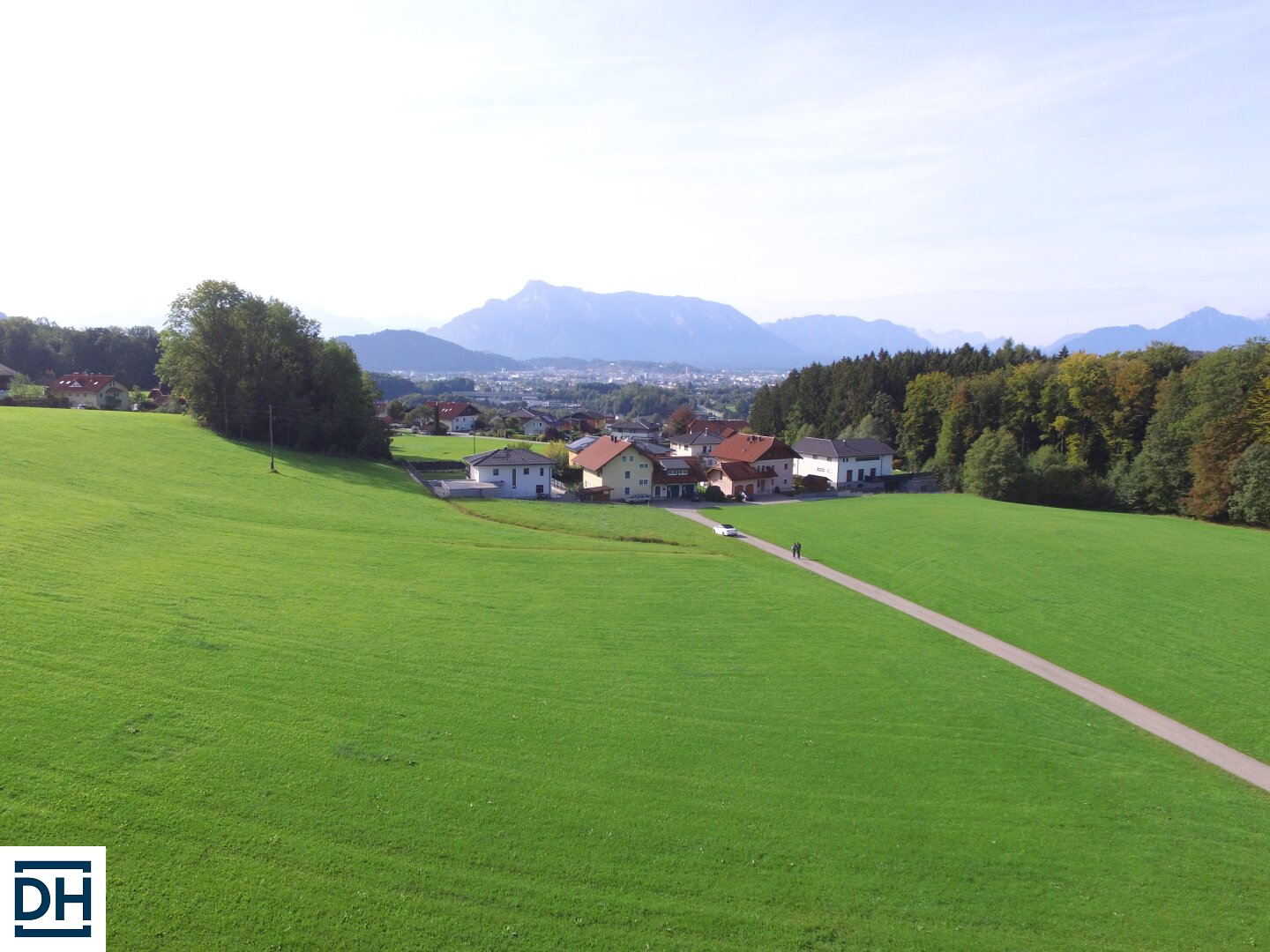 NEUER PREIS - BAUGRUNDSTÜCK IM GRÜNEN MIT STADT- UND BERGBLICK