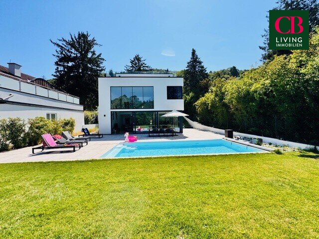 MÖBLIERTE , EXKLUSIVE VILLA MIT POOL