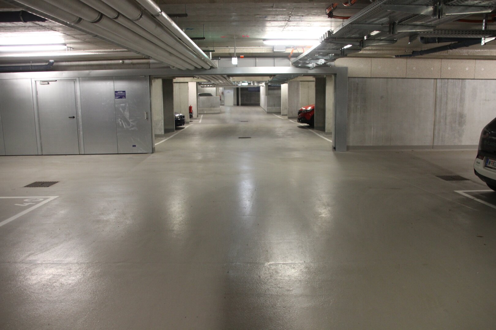 PROVISIONSFREI: PKW TIEFGARAGENSTELLPLATZ, BESTLAGE IM ZENTRUM VON KORNEUBURG!!