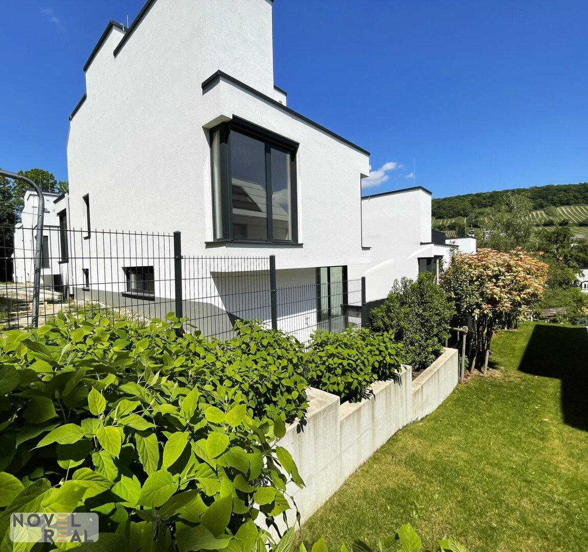 Luxuriöse Stadtvilla in den historischen Hameau Hills