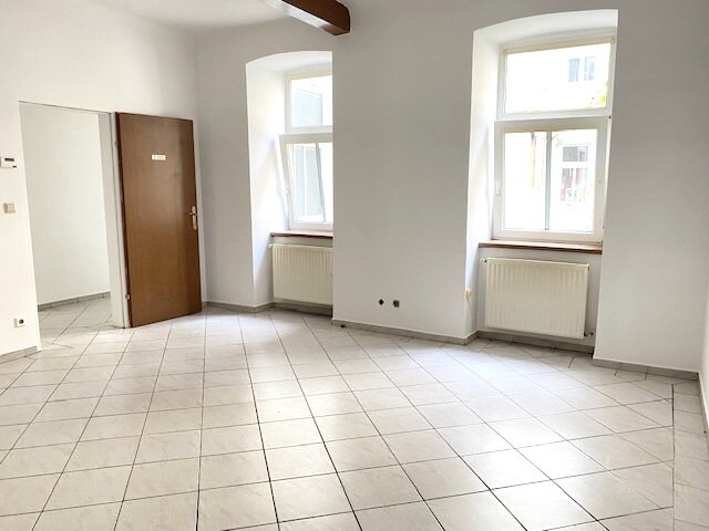 Großzügige, hübsche und freundliche Wohnung Nähe U3-Johnstraße + Meiselmarkt, 2 Zimmer + Kabinett + Küche, ruhig!