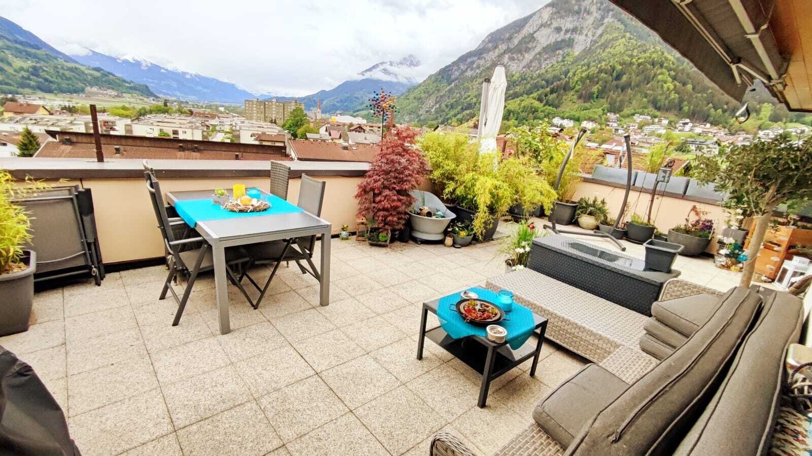 Gepflegte Penthousewohnung mit unverbaubarer Traumaussicht