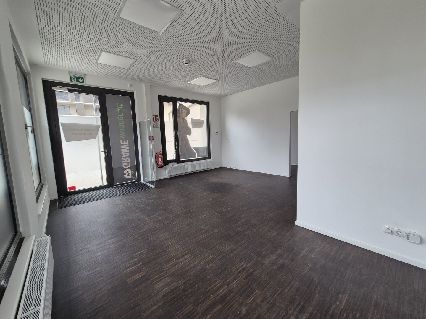*67m² vielseitige Gewerbeeinheit mit 3 Räumen im EG - Reininghauspark - provisionsfreie Anmietung*