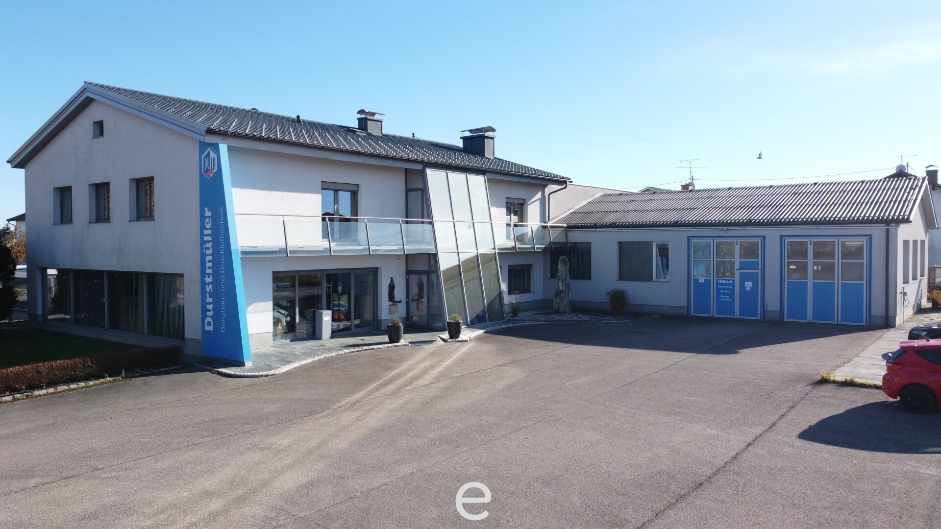 Repräsentative Gewerbeliegenschaft mit Büro, Lager, Werkstatt und Wohnraum – Toplage in Lambach