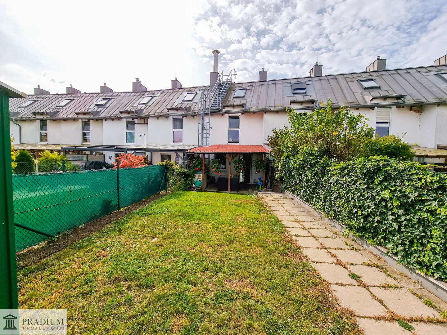 großzügige Gartenwohnung nahe der Stadt!