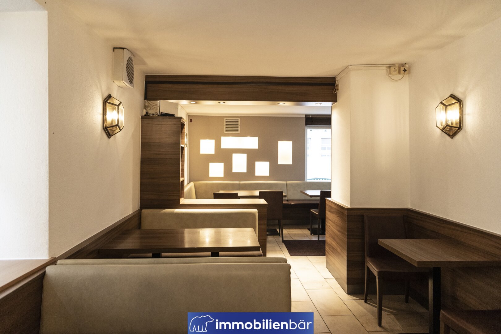 Lokal mit viel Potential - sofort startklar am Marktplatz in Neumarkt im Hausruckkreis