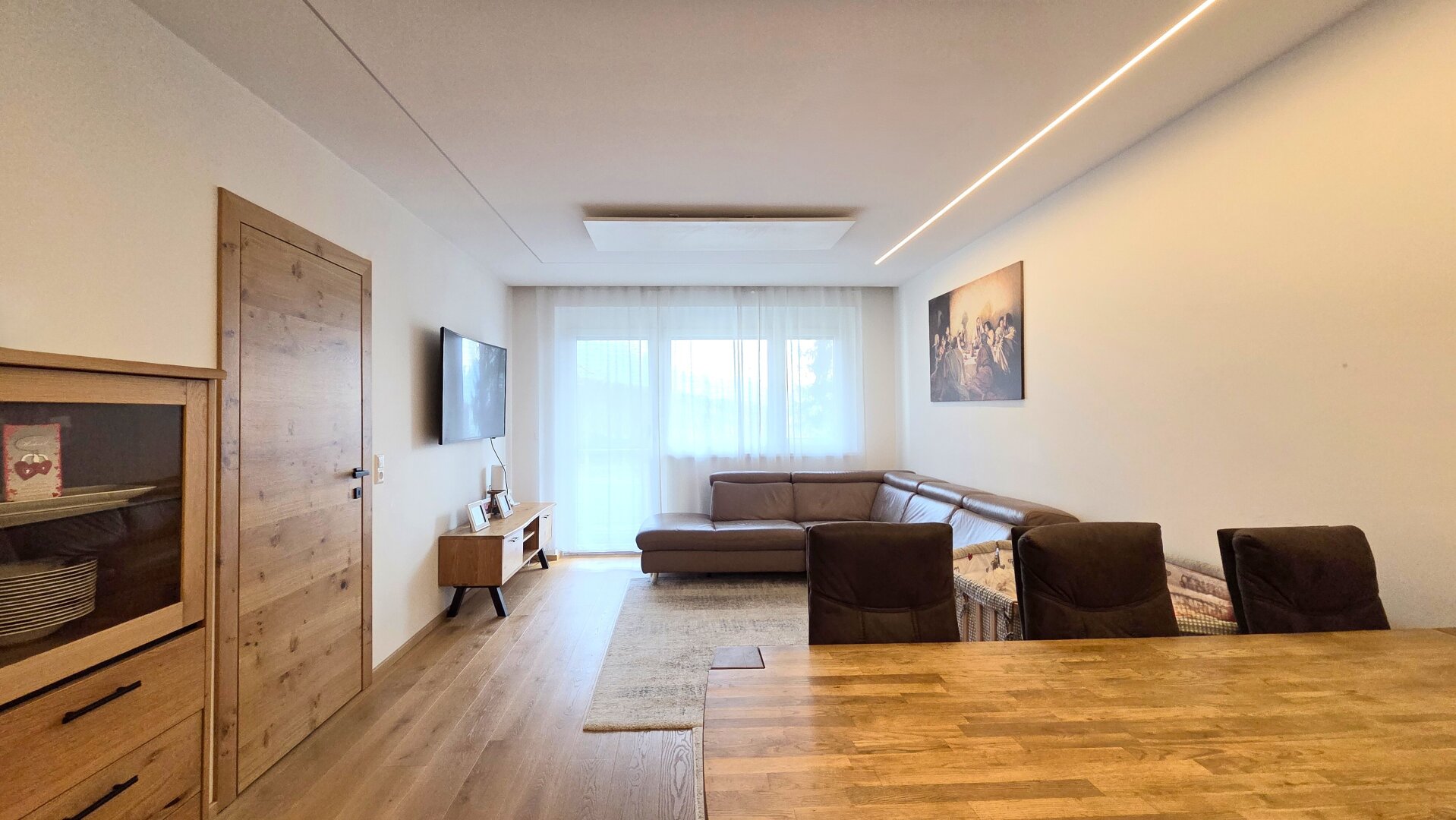 BALKONWOHNUNG mit Lift und Top Ausstattung !