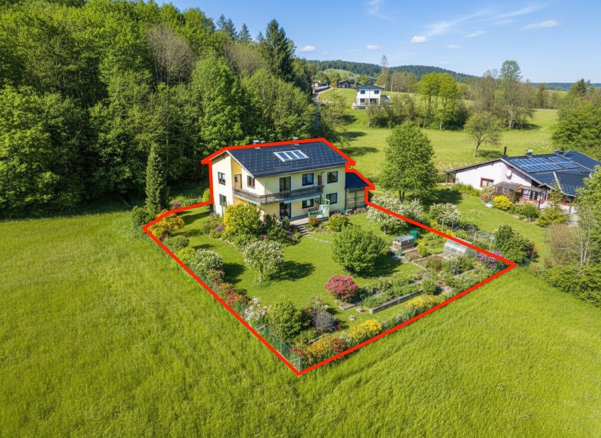 Großzügiges Einfamilienhaus mit Terrasse, Garten, Garage & 2 Grundstücken in Möderndorf / Maria Saal