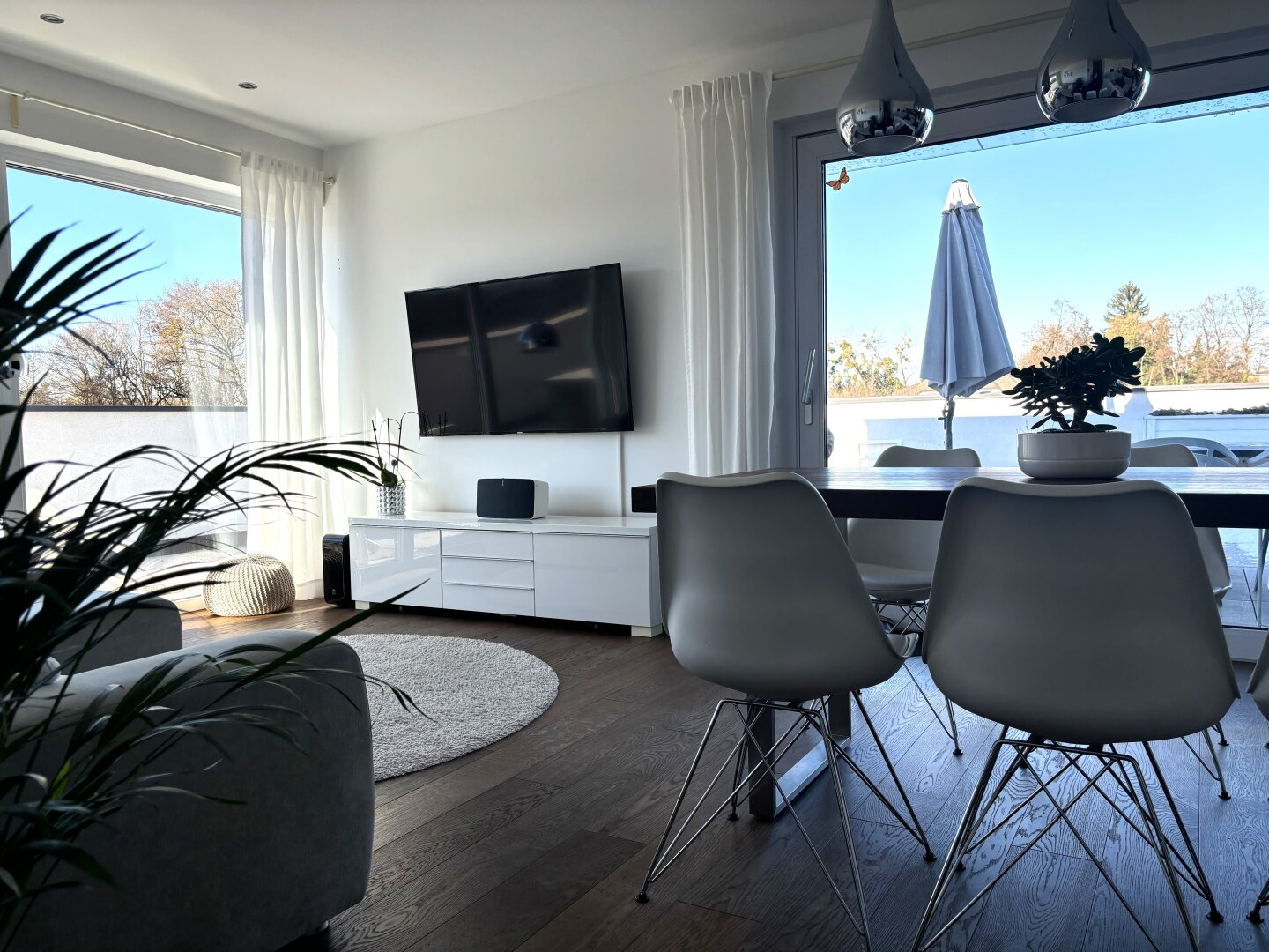 WUNDERSCHÖNE PENTHOUSE-WOHNUNG IN TOP LAGE