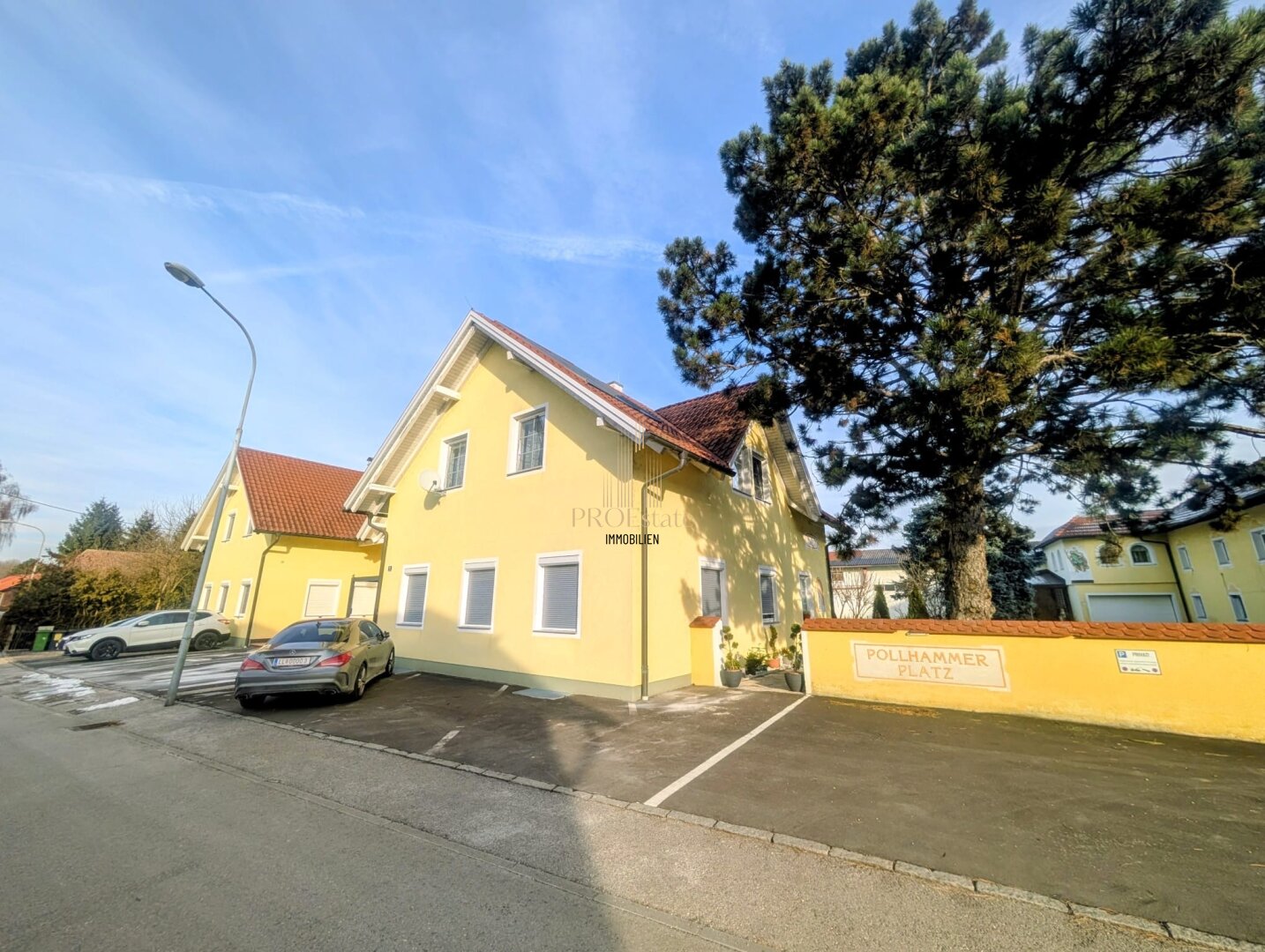Lichtdurchflutete, zentrale Dachgeschosswohnung in Ansfelden: 144m², 4 Zimmer, Garten & 3 Stellplätze!