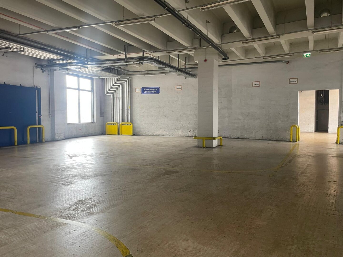 Flexible Gewerbe/- Lagerflächen Flächen von 130 – 2.762 m² mit Gleisanschluss in zentraler Lage in Wels / Magazinstraße