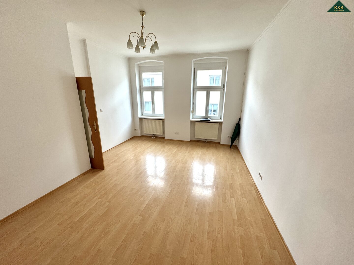 2,5 ZIMMER WOHNUNG IN RUHIGER LAGE - Besichtigungstermin SONNTAG 3 Mai.2026 um 18.00