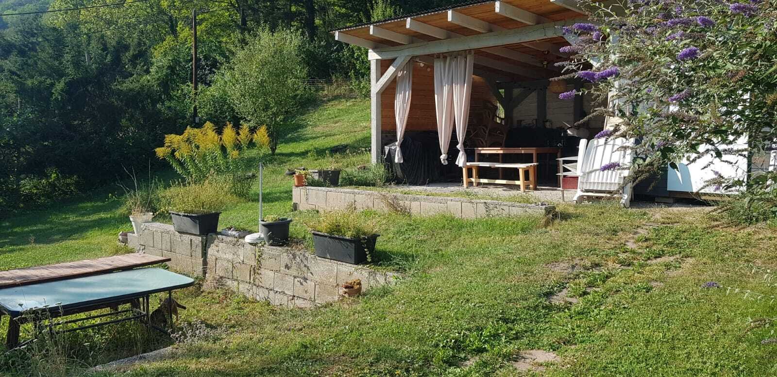 Zwei Wohneinheiten mit eigenem Wald – Naturparadies in Gloggnitz!