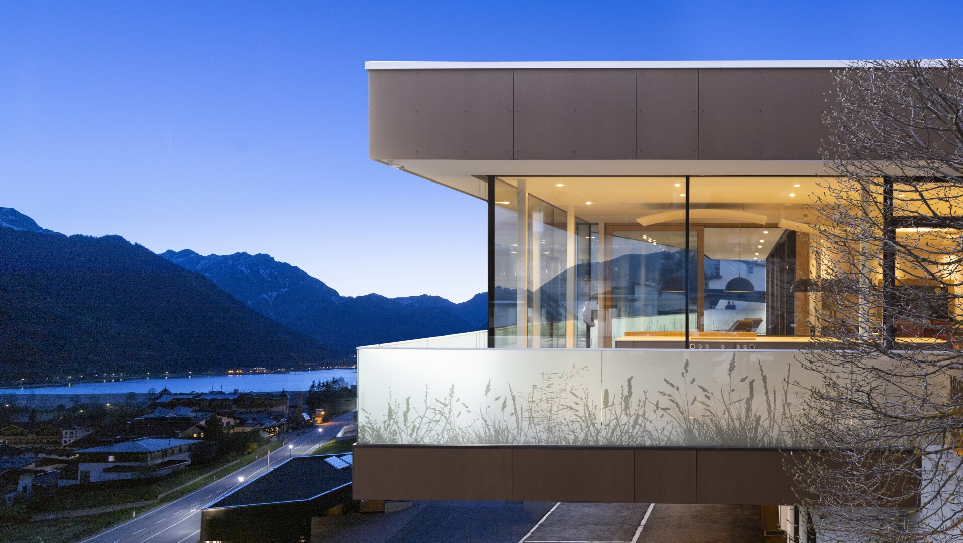 ACHTUNG: Luxus - Villa mit Penthouse und Seeblick am Achensee