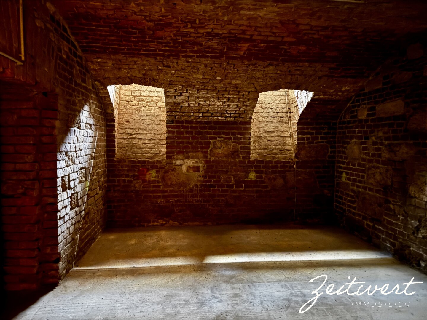 (WEIN - HOBBY)KELLER - SICHTZIEGELMAUERWERK