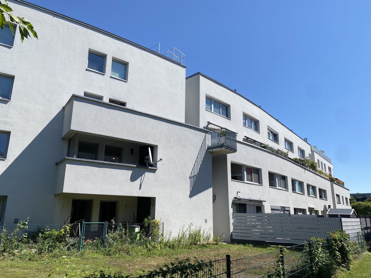 Tiefgaragenstellplatz in Wien 1210 – Komfortabel und sicher