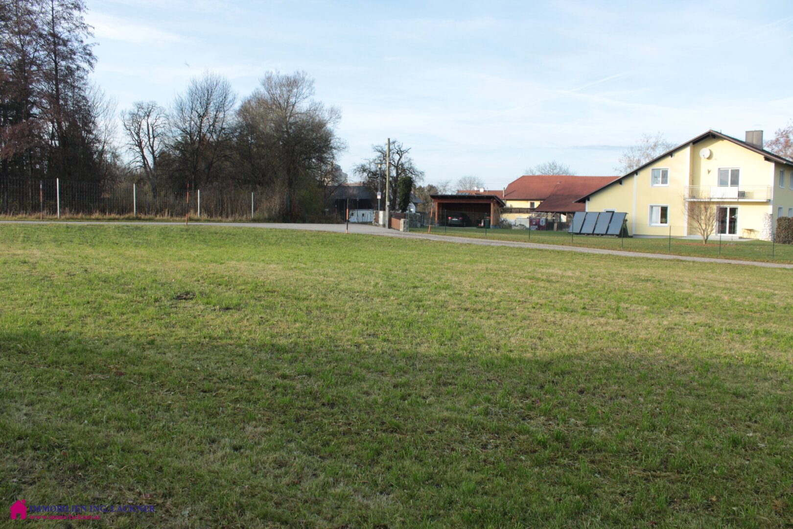 Sehr schönes Grundstück in Sonnenlage, wenige Minuten vom Stadtzentrum entfernt