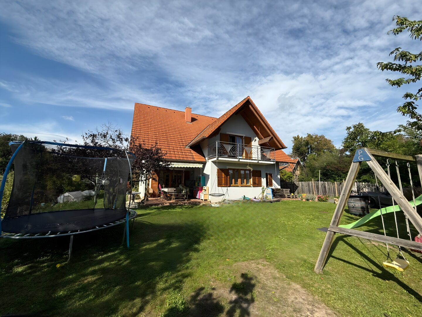 Traumhaftes Familienlandhaus in absoluter Ruhelage – Wohnen, wo andere Urlaub machen!
