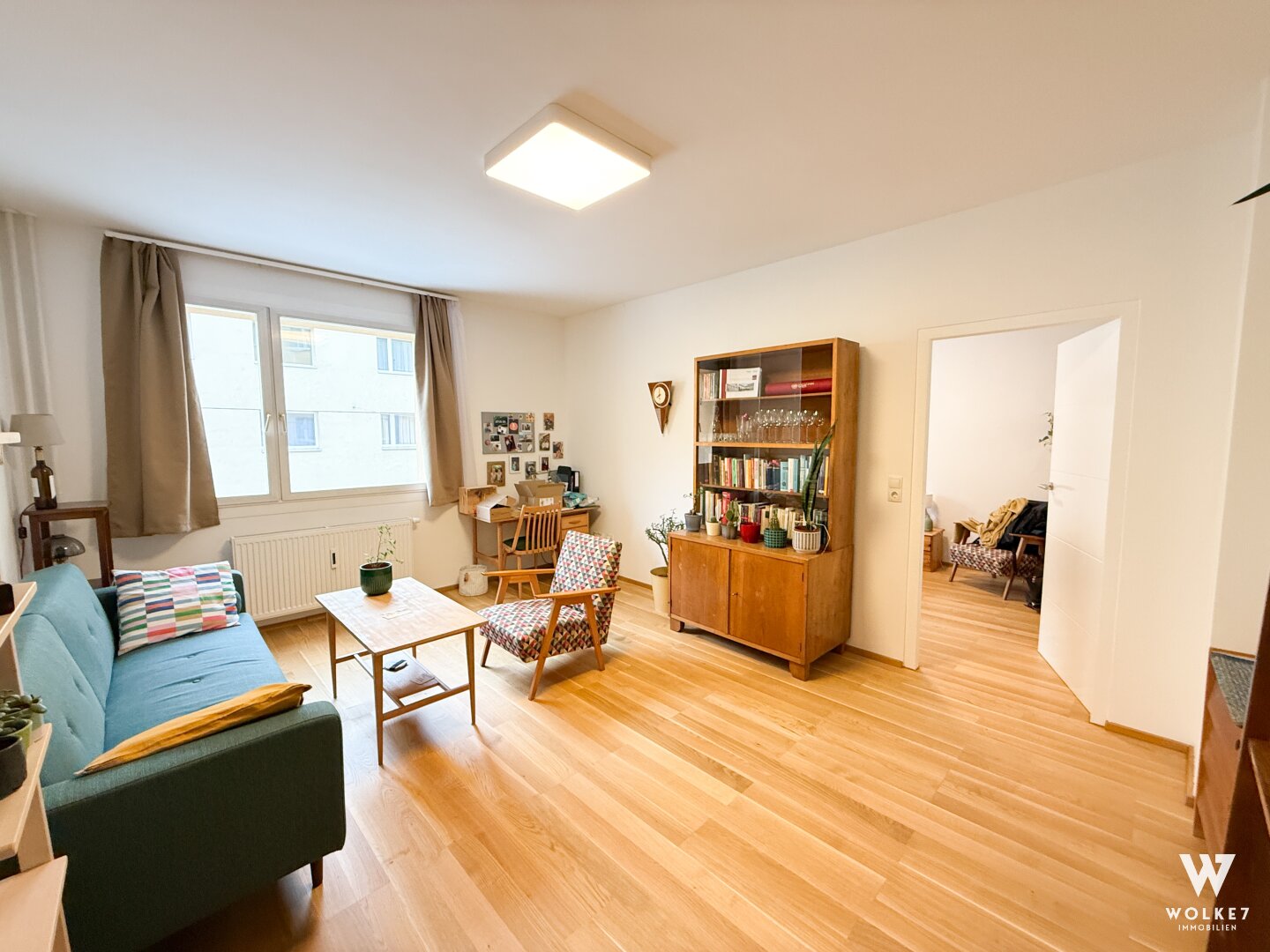 Helle 2-Zimmer-Wohnung mit getrenntem Küchenbereich – vollständig renoviert 2023 | Sanierte Fassade