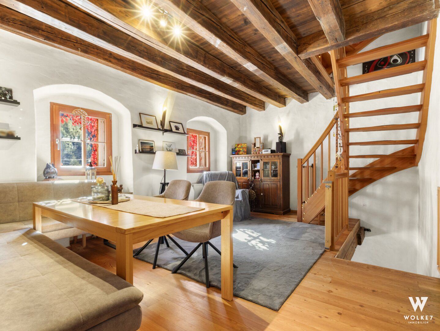 Wo Geschichte auf Eleganz trifft – einzigartiges Anwesen im Thermenhochtal