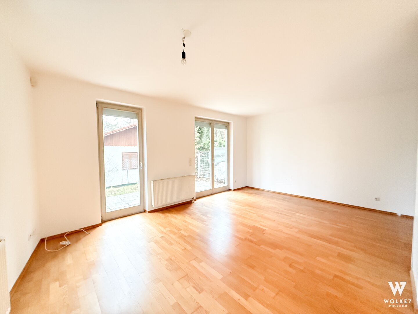 Traumhaftes Studio mit Garten, Terrasse und Tiefgaragen-Stellplatz