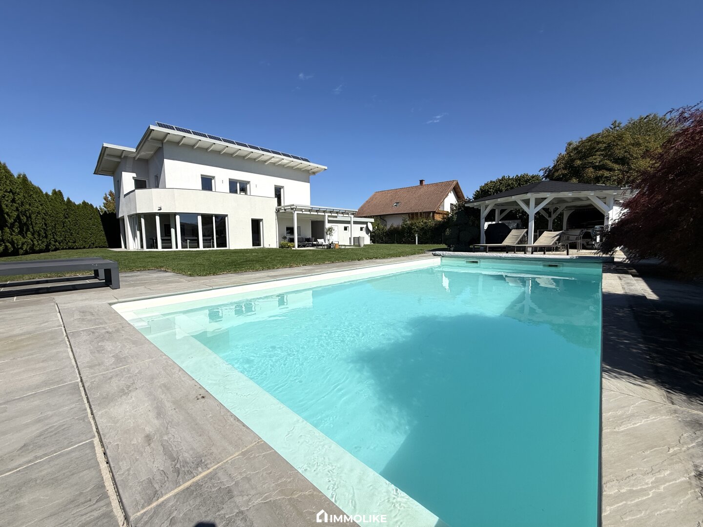 Traumhaus in Laakirchen – Großzügiges Wohnen, Sonnengarten & Poolparadies