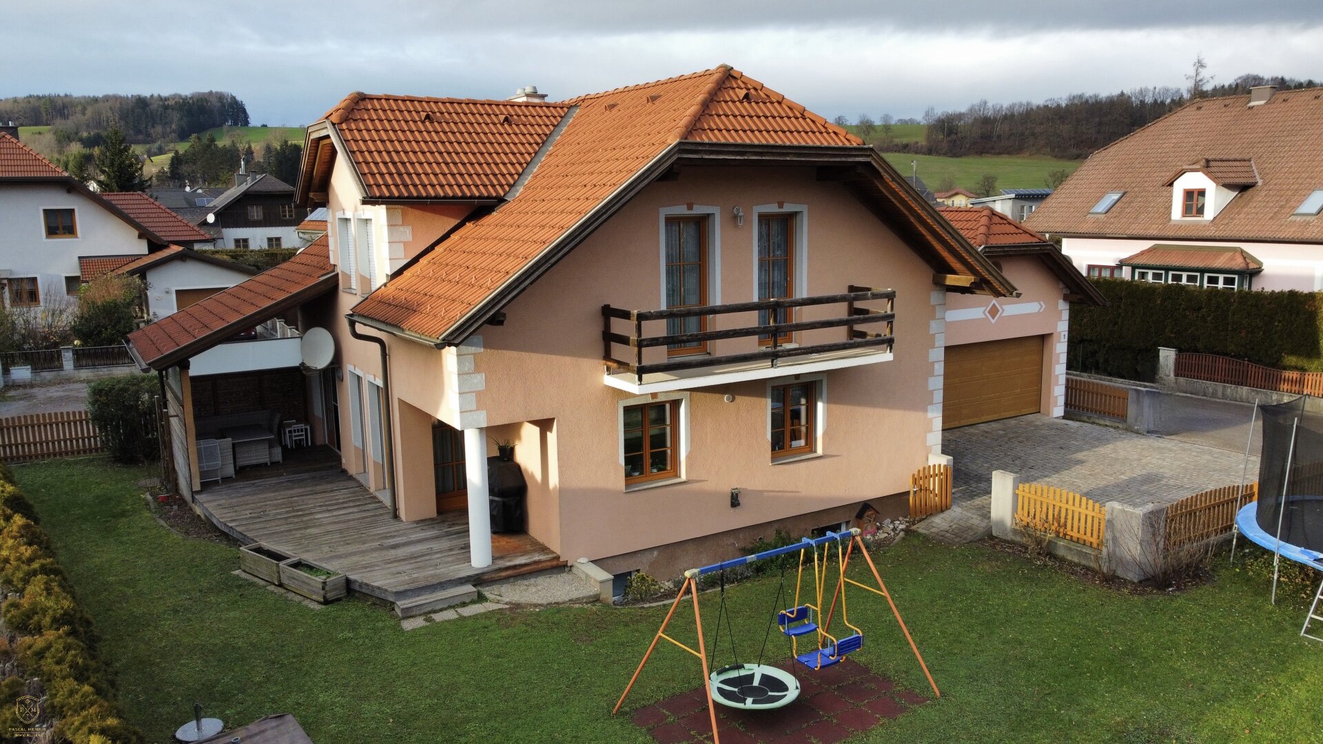 Helles Einfamilienhaus im Ortszentrum von Hofstetten