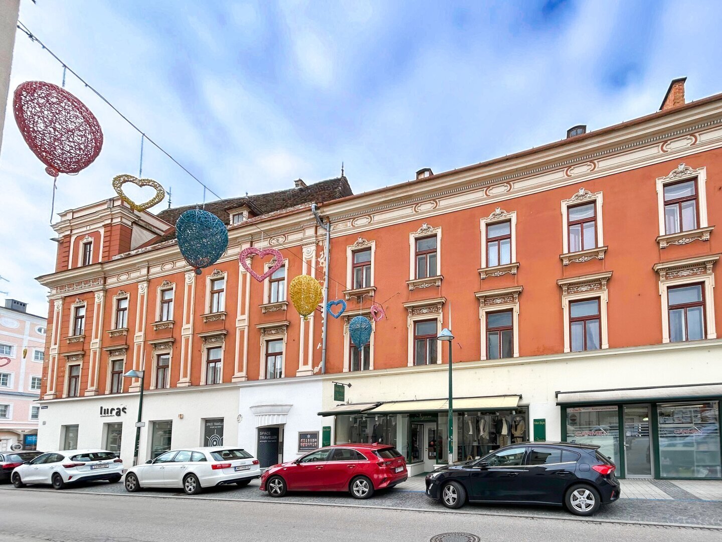 Historisches Zinshaus in Top-Lage am Stadtplatz Wels mit 10 Einheiten