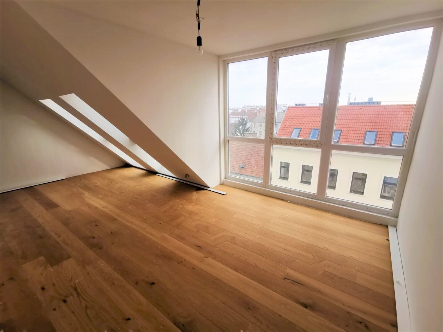 Über den Dächern von Floridsdorf *Dachgeschoss-Maisonette Wohnung*