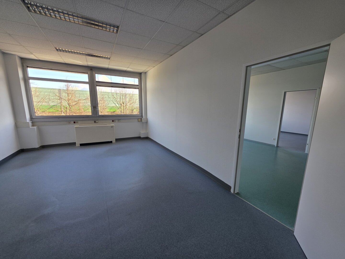 Moderne Büroetage mit flexiblen Flächen