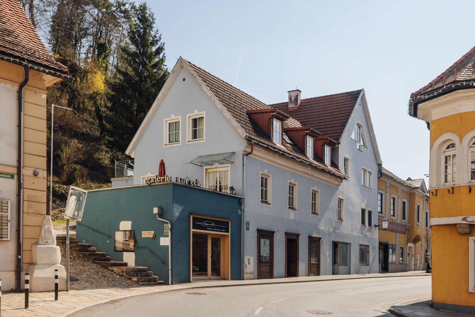 Nachhaltige Investmentchance: Zinshaus mit hoher Rendite im Ortskern von Ehrenhausen an der Weinstraße!