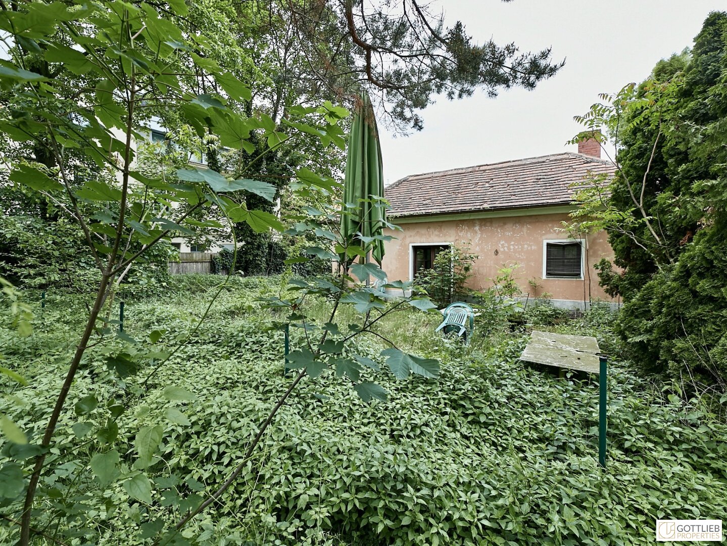 Schönes Doppel-Eckgrundstück mit Eigengarten und viel Potential