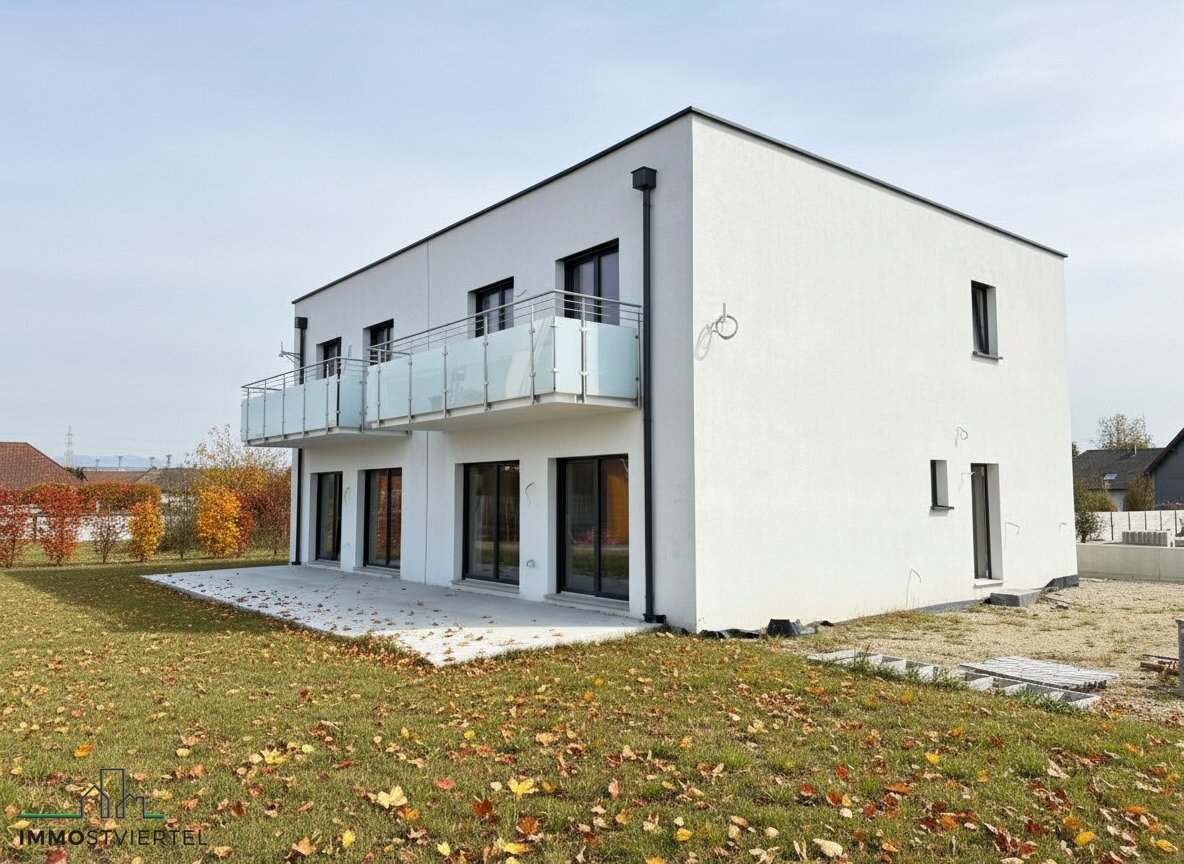 Neue Doppelhaushälfte mit Carport nur noch 2 verfügbar!!