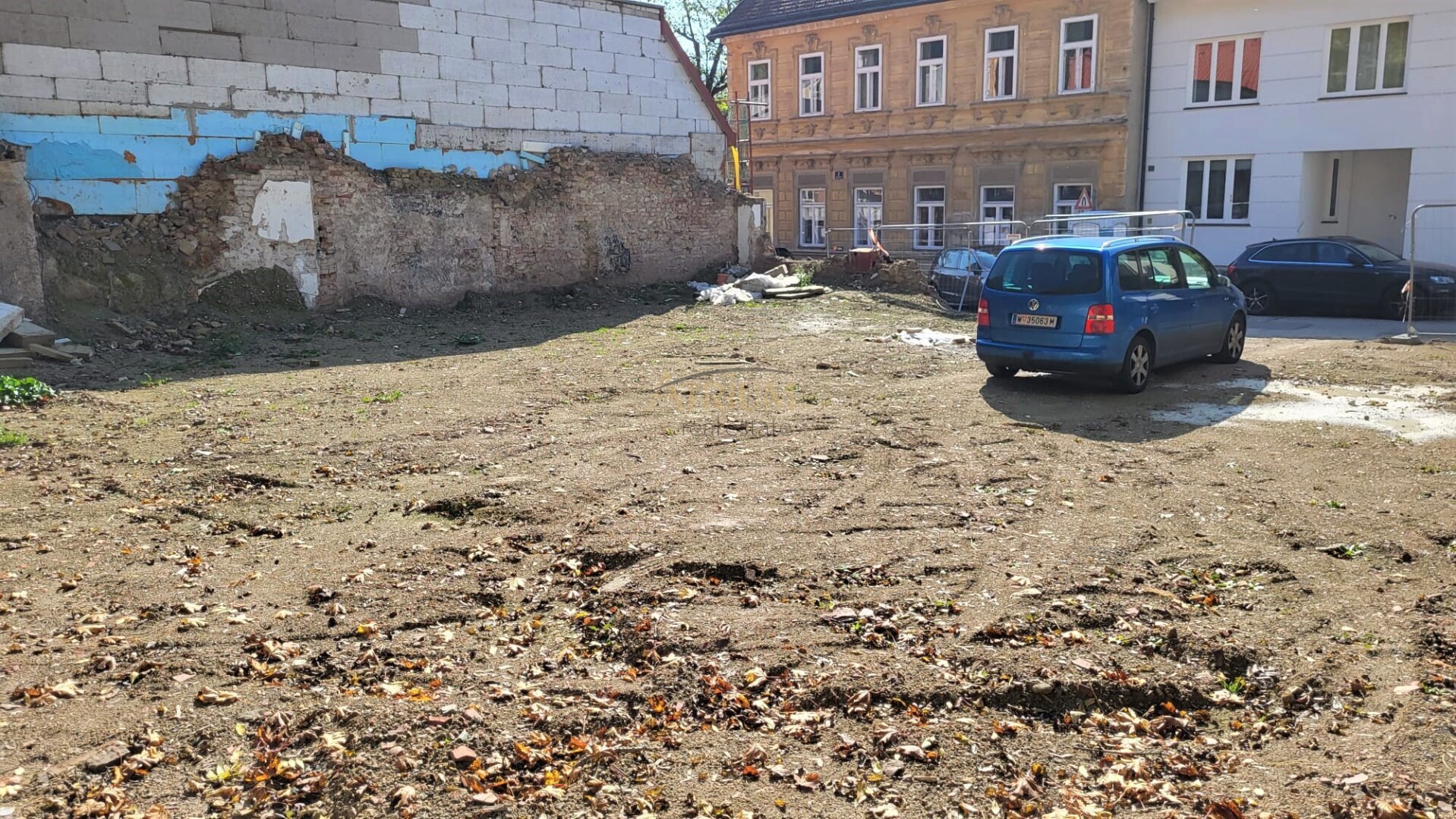 3000m² Grundstück, ( Bebaubare Fäche ca. 300m²)  mit  Wald und Gartenfläche  in Kalksburg