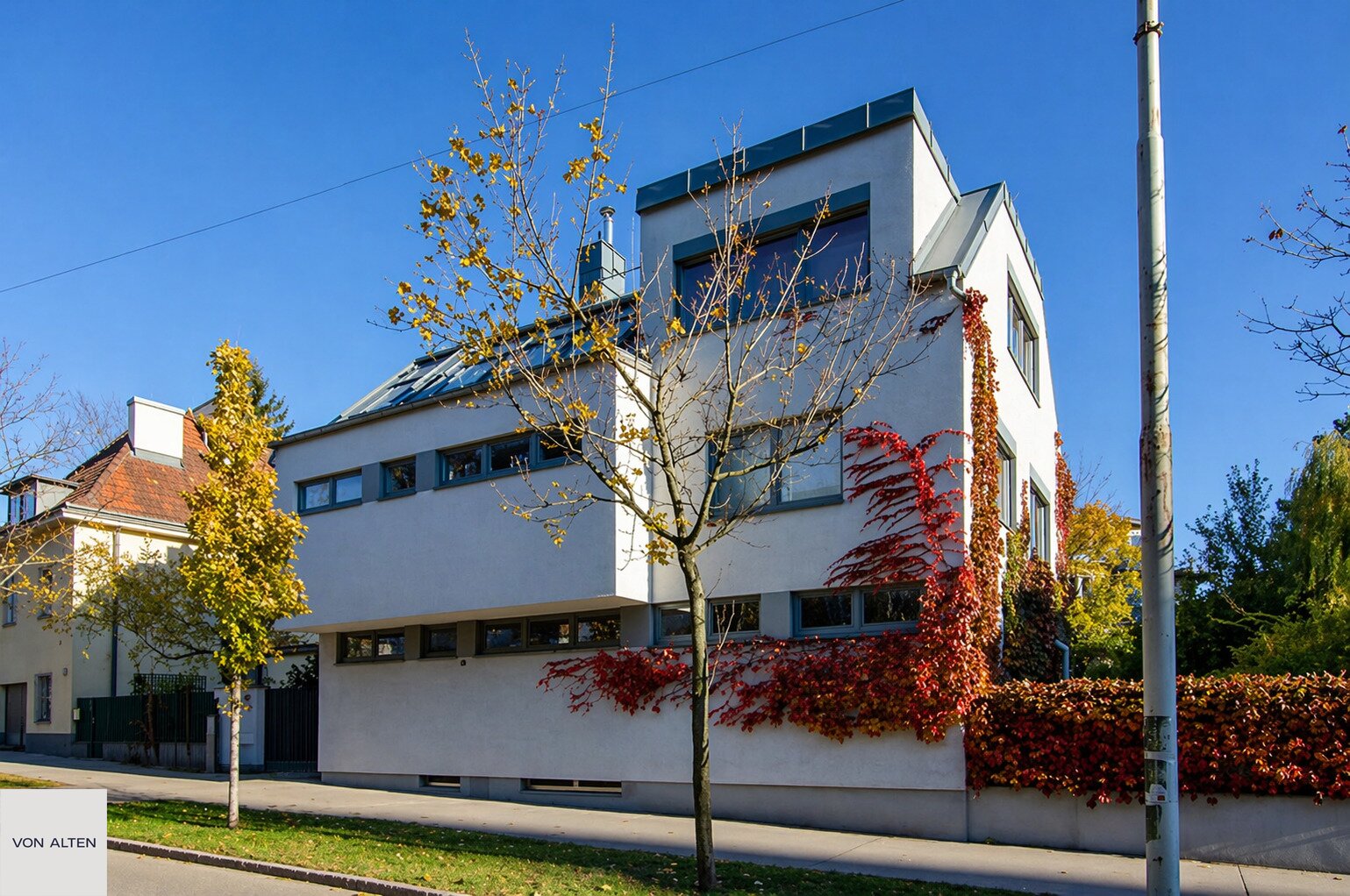 Moderne Villa in Döbling mit großzügiger Wohnfläche und privatem Garten