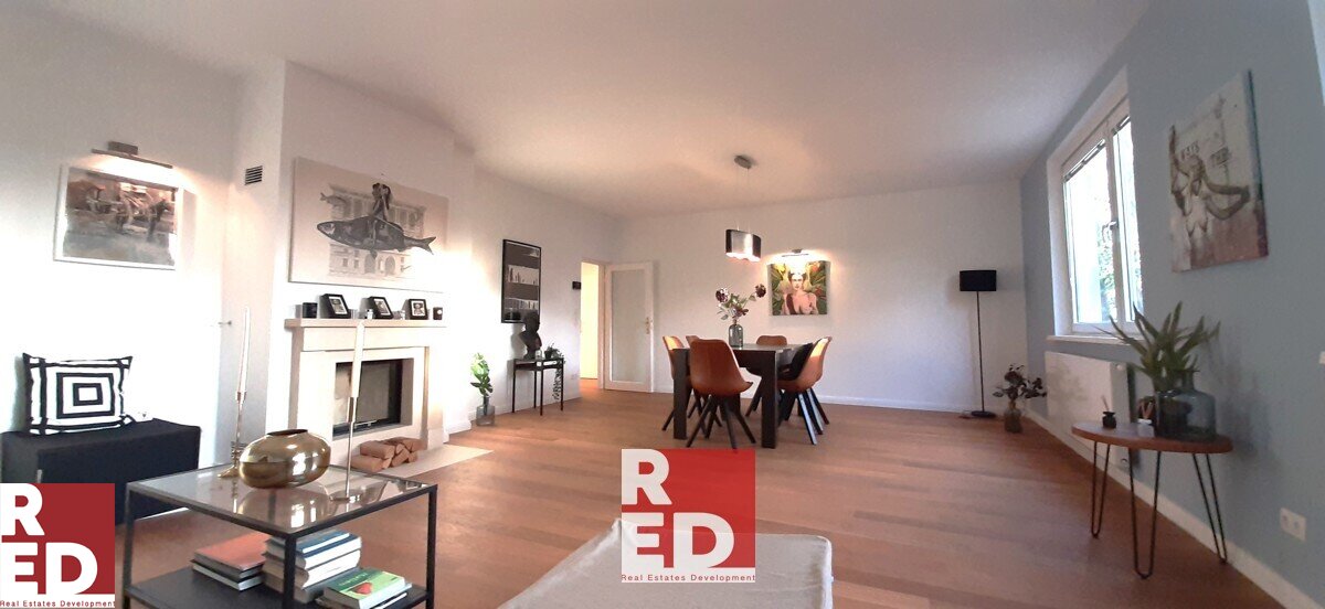 Großer Wohnsalon mit gemütlichen Kamin- ideal für 2 Personen mit Sinn für das Schöne