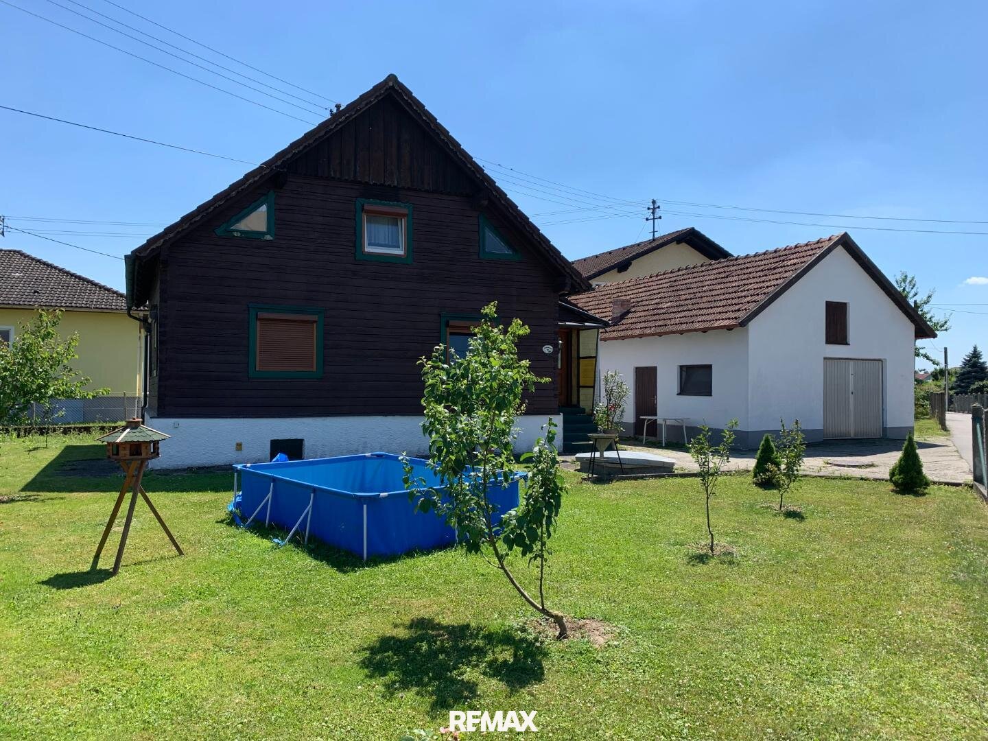 ***OPEN HOUSE, Freitag, 7. August 2026 von 13 - 16 Uhr*** Renovierungsbedürftiges Einfamilienhaus mit Nebengebäude in sonniger Lage nahe Schärding