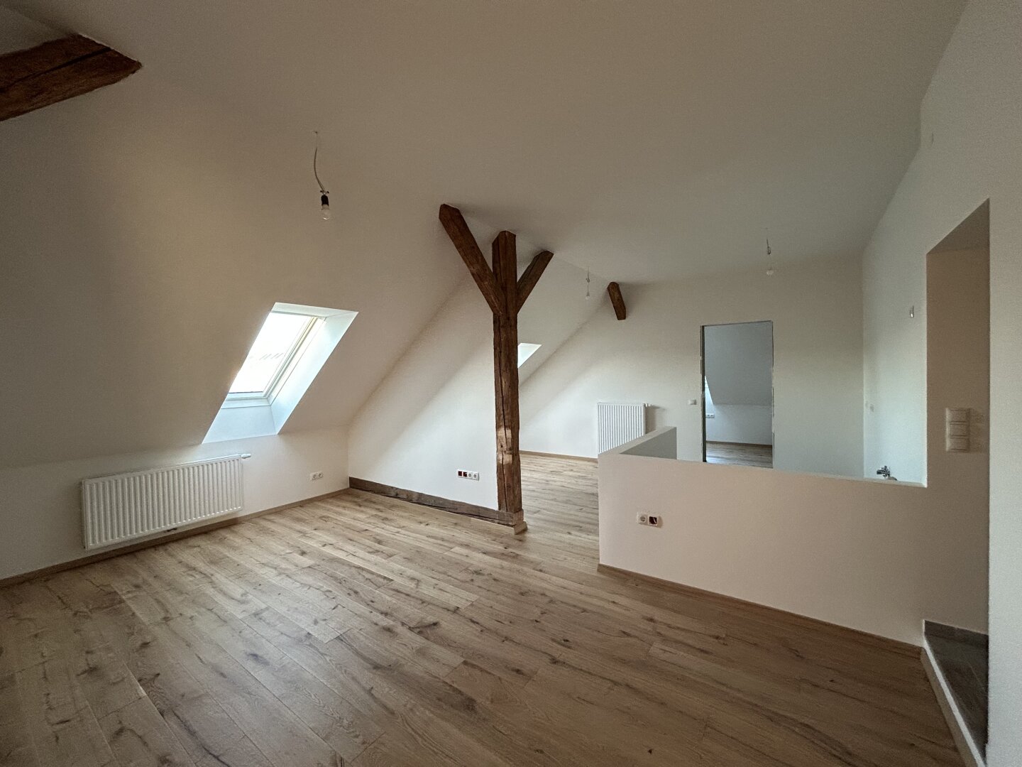 8082 Kirchbach-Zerlach | Charmante 3-Zimmer-Dachgeschosswohnung | ERSTBEZUG NACH SANIERUNG