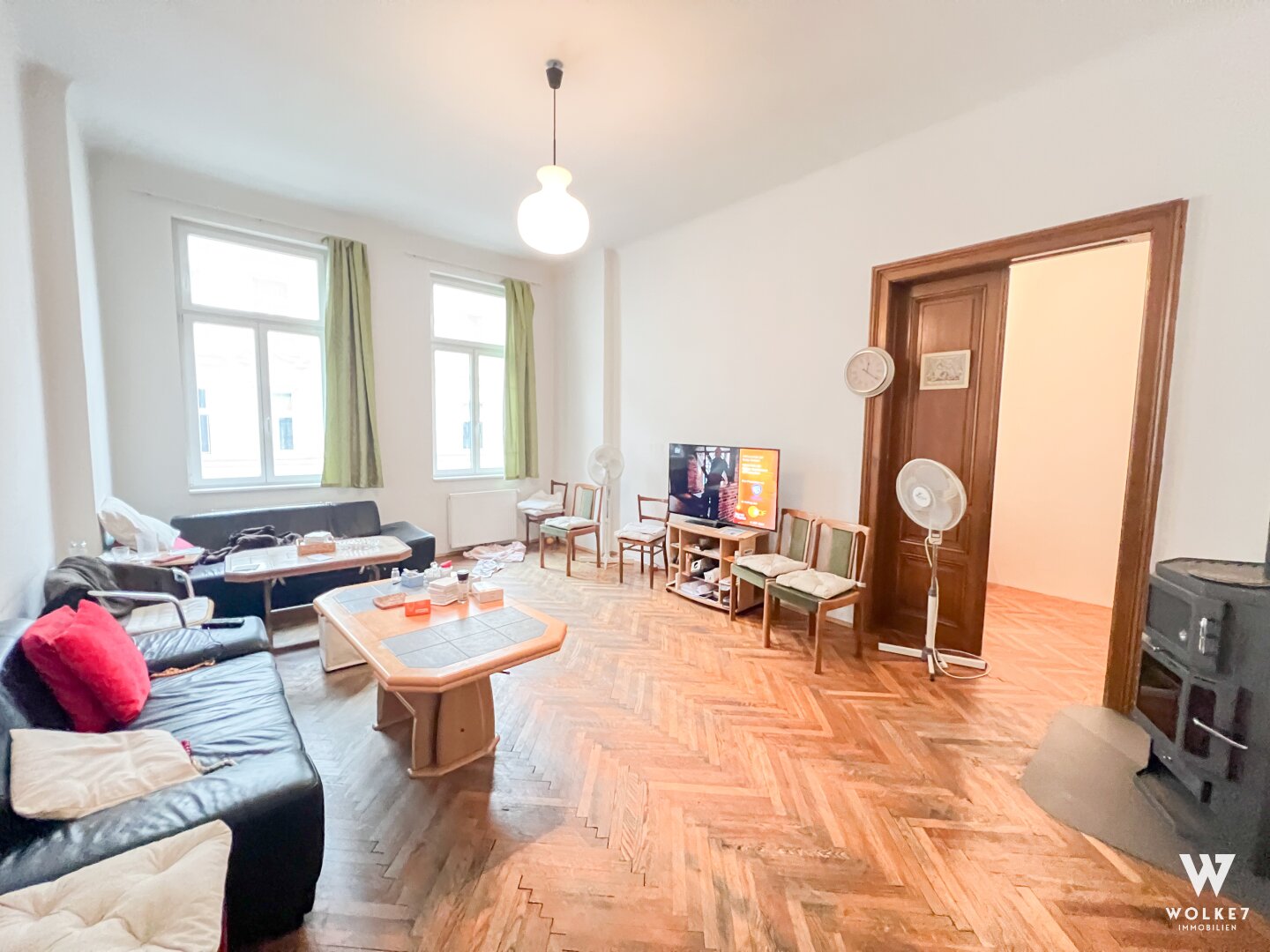 Charmante Altbauwohnung in Top Lage mit viel Potential | 1 Gehminute zur Mariahilfer Straße | U3, U6 Westbahnhof