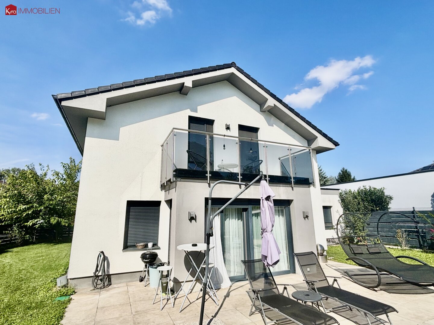 Traumhaftes Einfamilienhaus in Stockerau: 5 Zimmer, Garten, Terrasse, Pool und Garage!