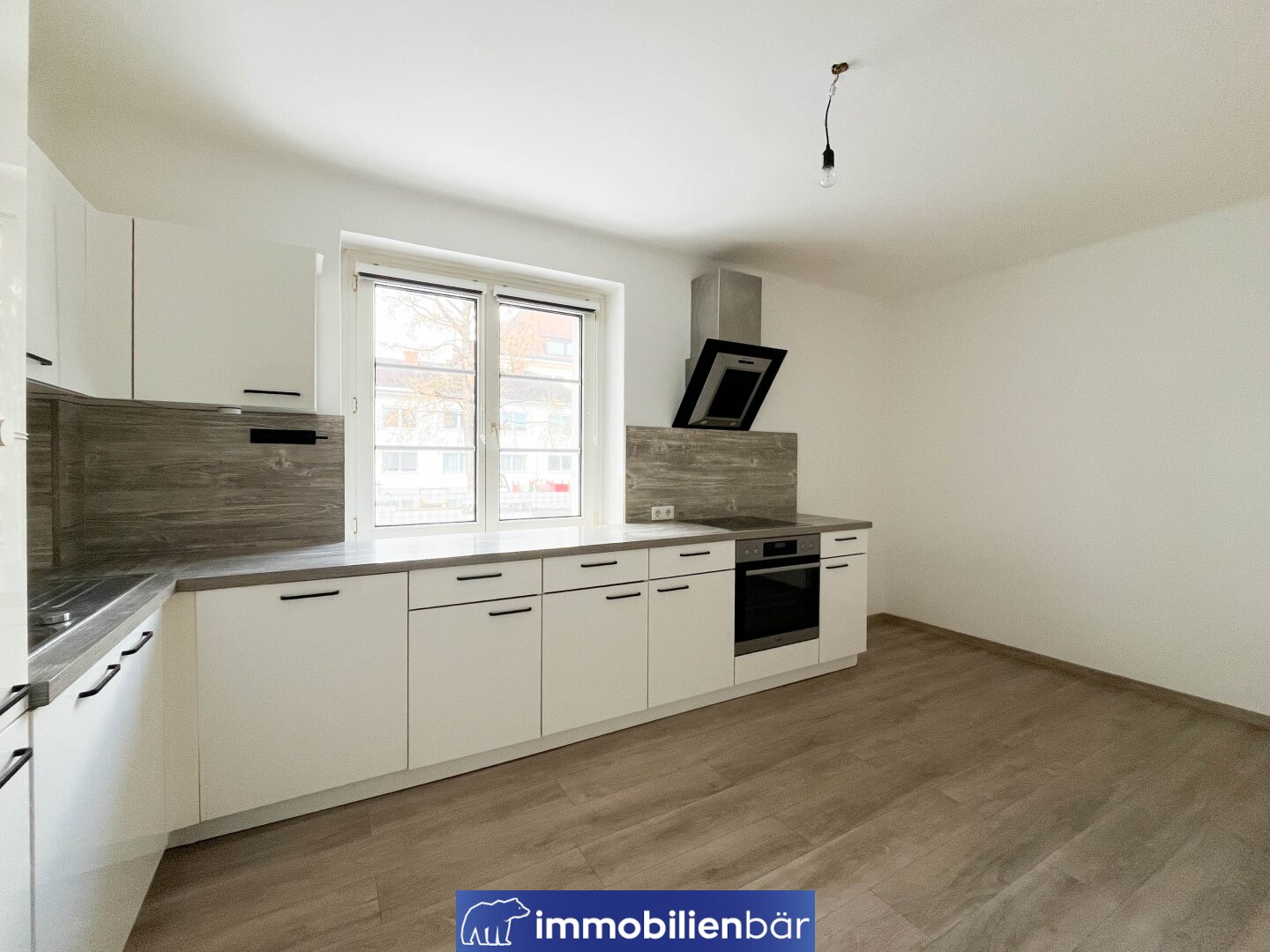 Chice 3 Zimmerwohnung mit Loggia - nähe Stadtpark