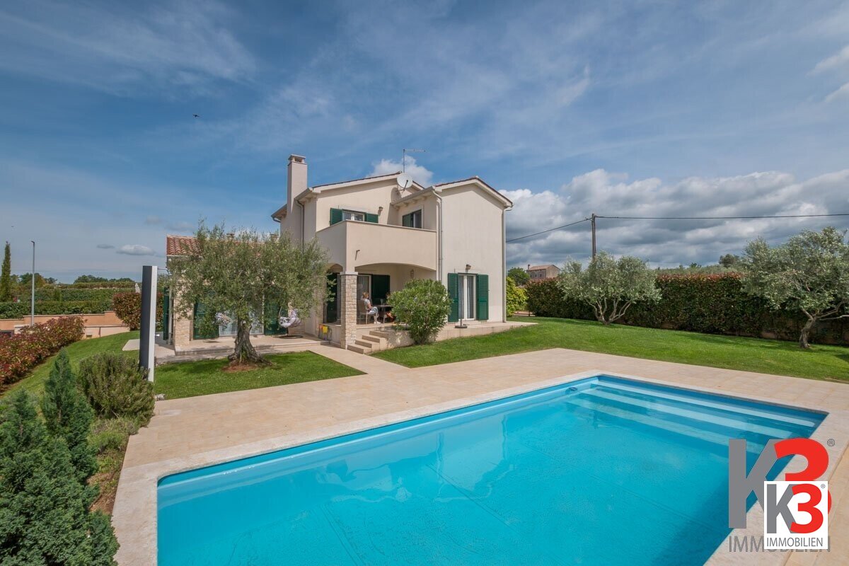 K3 - Poreč-Bereich, Haus mit Pool!