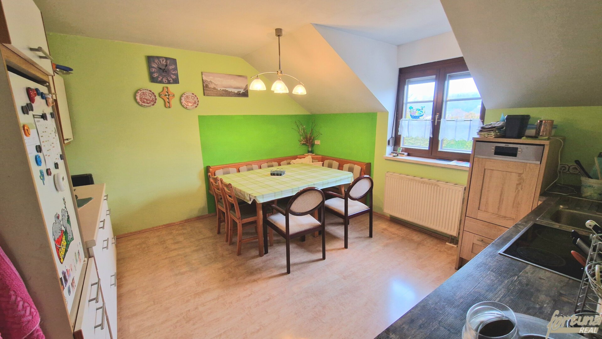 ***Großzügiges Einfamilienhaus mit Garten***
