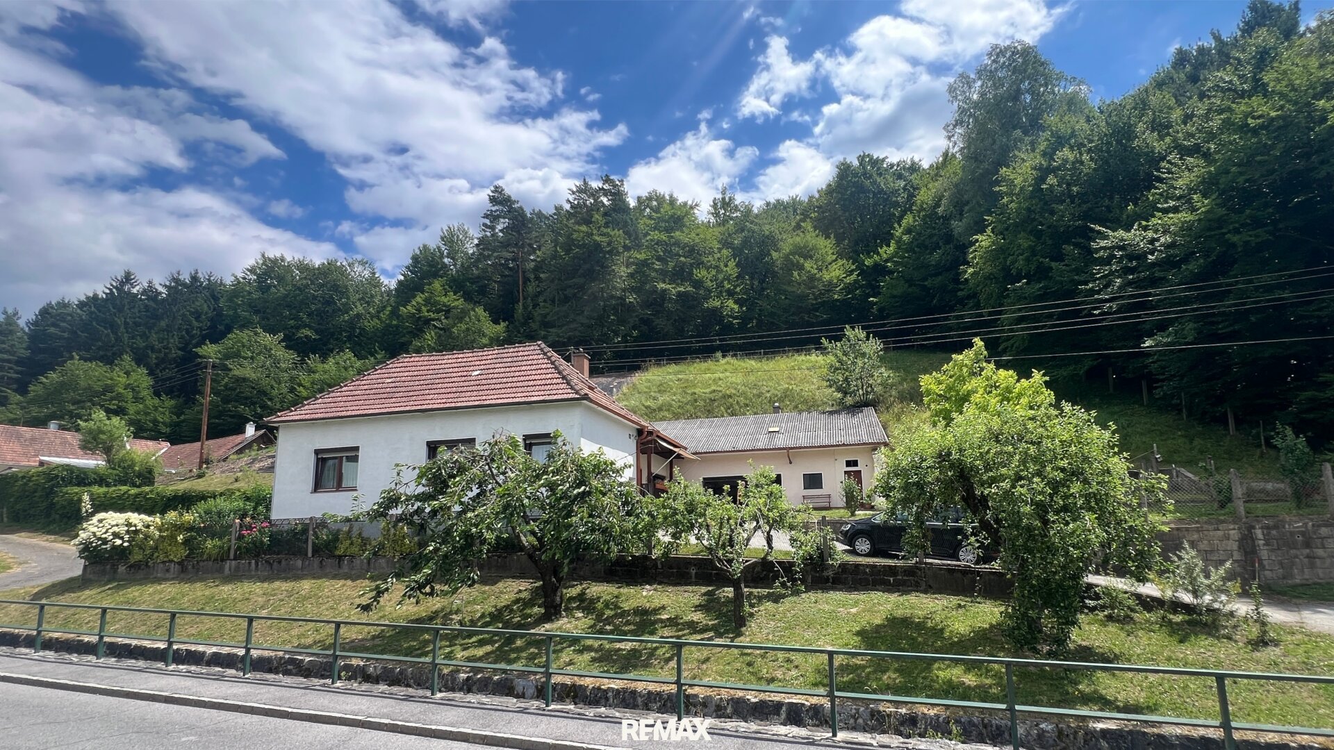 Wohnhaus mit Nebengebäude und Teilunterkellerung im idyllischen Südburgenland