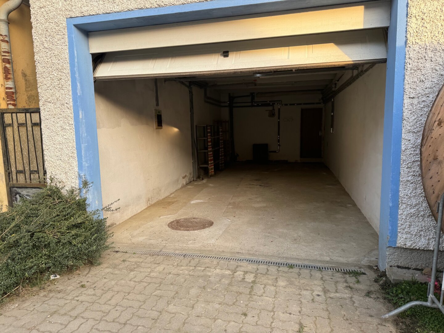 große Einzelgarage/Lager für private Zwecke in Rust im Tullnerfeld
