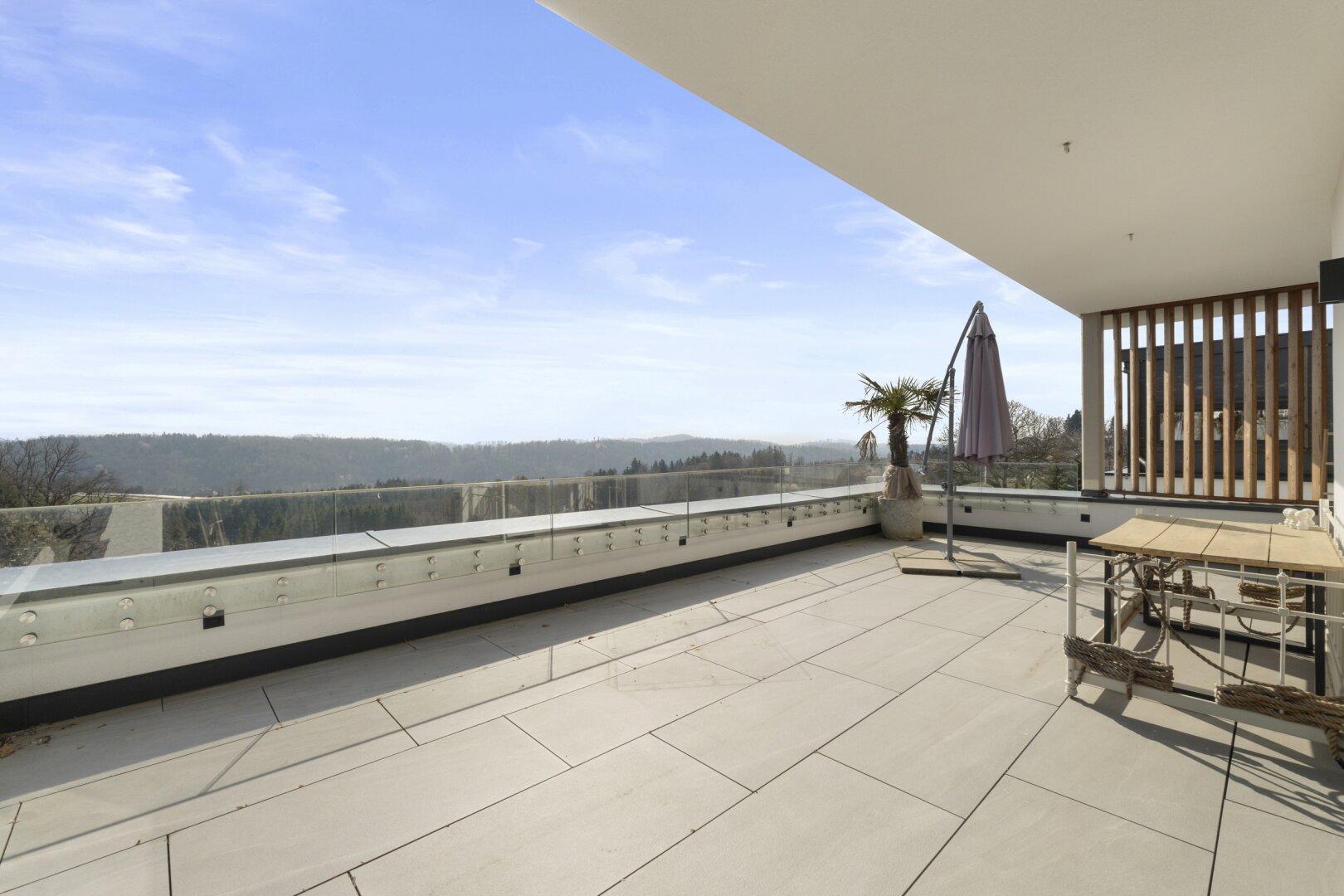 Exklusive Penthouse-Wohnung mit traumhafter Aussicht und Sonnenterrasse