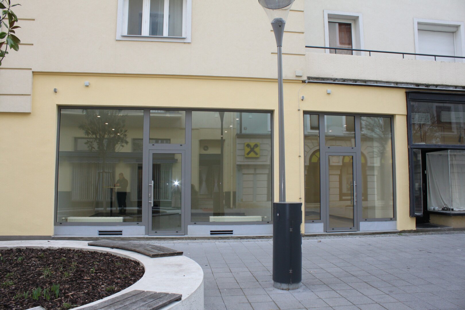 Provisionsfrei: Zwei Geschäftslokale in einem, zwei Separate Eingänge, endlose Nutzungsmöglichkeiten