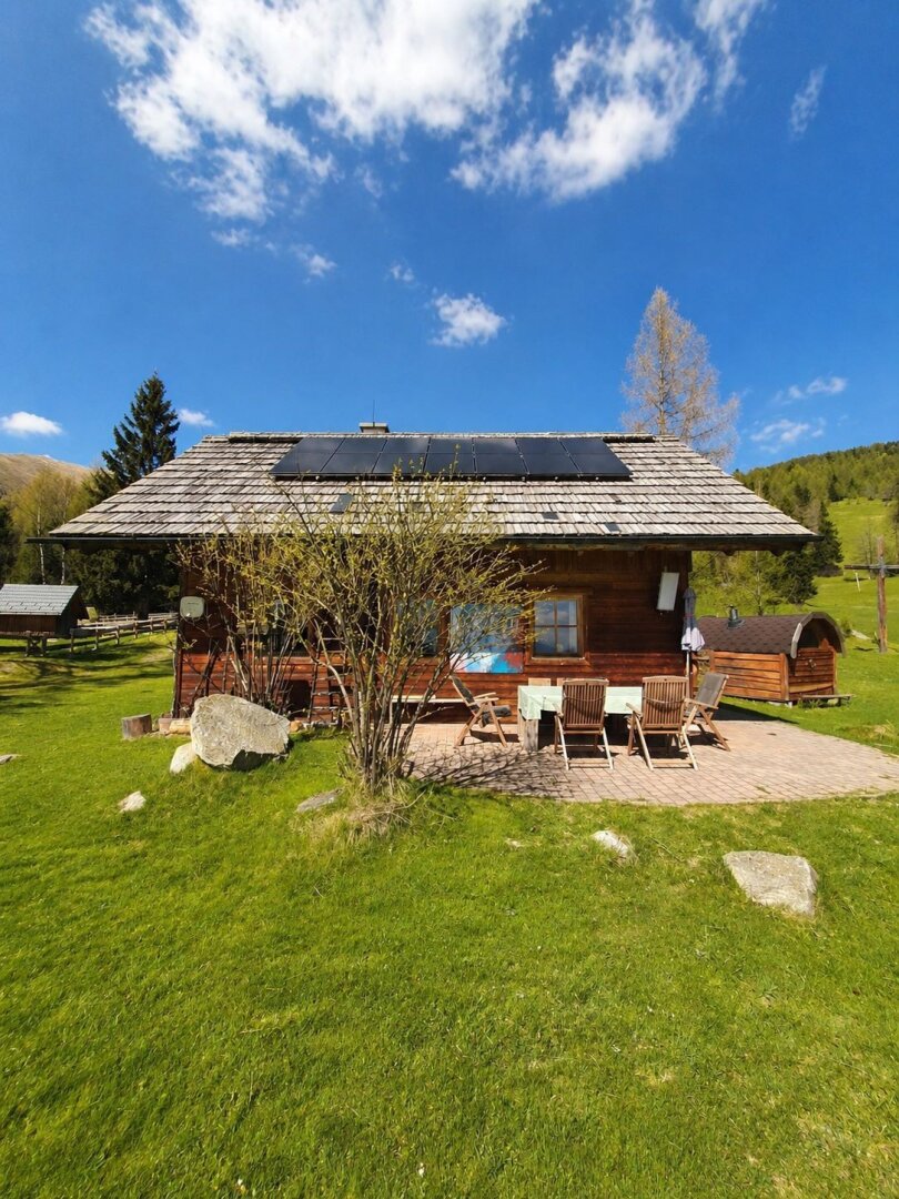 Privates Almrefugium mit 8.000 m² Grund und Weitblick am Maltaberg